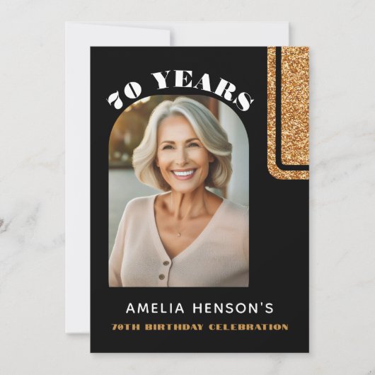Elegante Zwart Goud Glitter Foto 70e Verjaardag Kaart (Voorkant)