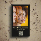 Elegante zwart-gouden script foto en QR-code Visitekaartje