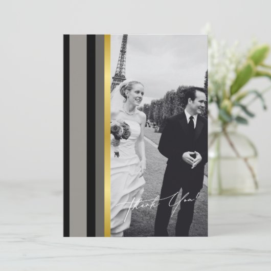 Elegante zwart grijs gouden strepen typografie bru bedankkaart (Staand voorkant)