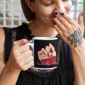 Elegante zwart rode typografie Branded Nail Salon Mok