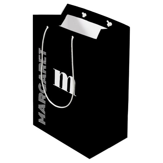 Elegante zwart & wit aangepaste initiële naam medium cadeauzakje (Achterkant Gekanteld)