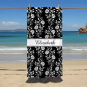 Elegante Zwart & Wit Bloemen Naam Strandlaken