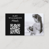 Elegante zwart-wit trouwfotograaf QR-code Visitekaartje (Voorkant)