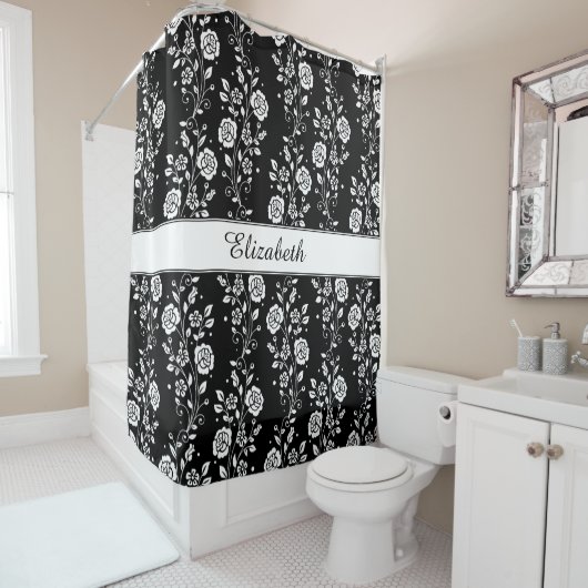 Elegante zwart-witte bloemen douchegordijn (In situ)