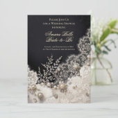 Elegante Zwart Witte Bloemige Bruiloft Uitnodiging (Staand voorkant)