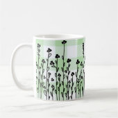 Elegante zwart witte doodle bloemengroene gingham koffiemok (Links)