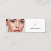 Elegante Zwart Witte Script Foto Make-up Artiest Mini Visitekaartje (Voorkant)