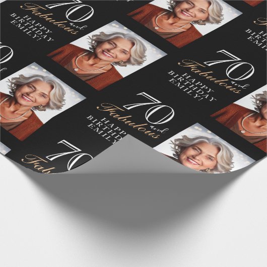 Elegante zwarte 70 en fantastische 70e verjaardag  cadeaupapier (Hoek)