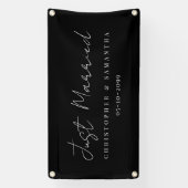 Elegante zwarte achtergrond Just Married trouwauto Spandoek (Verticaal)