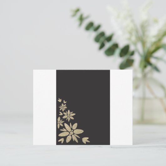 Elegante zwarte blanco uitnodiging met gouden bloe (Staand voorkant)