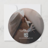 Elegante Zwarte Bloem Fotobruiloft Bewaar de datum Feestdagenkaart (Achterkant)