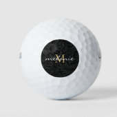 Elegante Zwarte Bloem Gouden Script Monogram Golfballen (Voorkant)