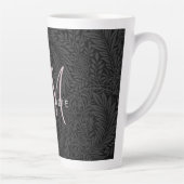 Elegante Zwarte Bloemige Blush Roze Script Monogra Latte Mok (Rechts)
