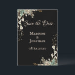 Elegante Zwarte Bloemrijke Scriptie Bruiloft Save The Date<br><div class="desc">Zo'n mooie klassieke elegante bruiloft bewaar de datum. Zwart is klassiek.</div>