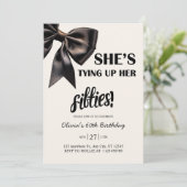 Elegante zwarte boog 60e verjaardag uitnodiging (Staand voorkant)