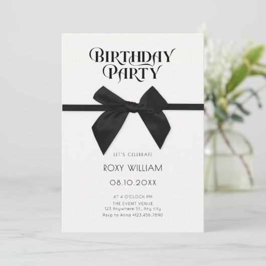 Elegante zwarte boog verjaardagsuitnodiging kaart (Staand voorkant)