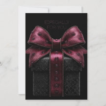 Elegante zwarte cadeauschat met bordeauxrode strik