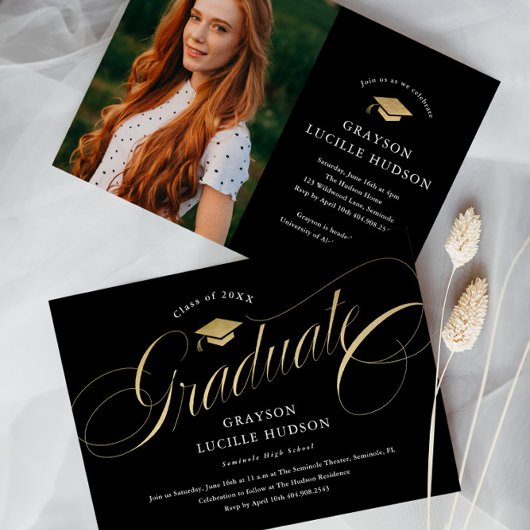 Elegante zwarte en gouden script foto afstuderen kaart
