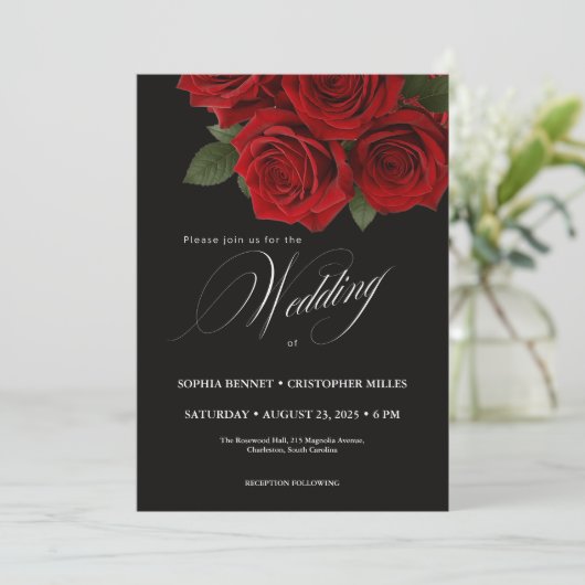 Elegante zwarte en rode rozen bruiloft uitnodiging (Staand voorkant)