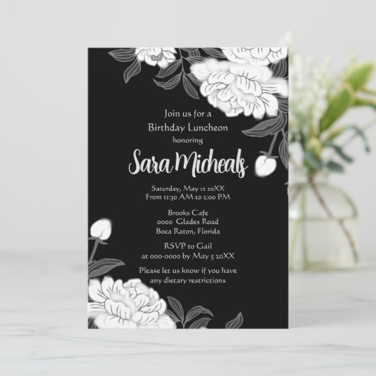 Elegante zwarte en witte bloem lunch uitnodiging (Staand voorkant)