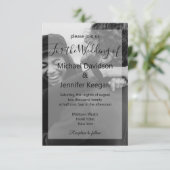 elegante zwarte en witte foto moderne bruiloft kaart (Staand voorkant)