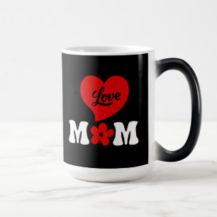 Elegante zwarte en witte moeder met een leuk rood magische mok