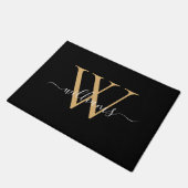 Elegante Zwarte Gouden Aangepaste Monogram Script  Deurmat (Schuin)