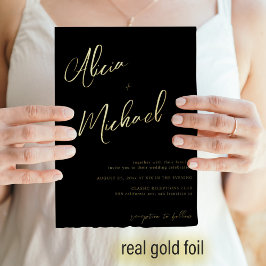 Elegante zwarte gouden echte folie script bruiloft uitnodiging