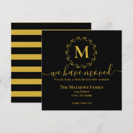 Elegante zwarte gouden krans monogram We zijn verh Aankondiging