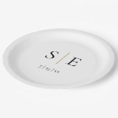 Elegante zwarte gouden monogram bruiloft papieren bordje (Gekanteld)