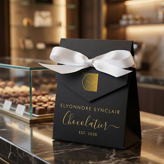 Elegante zwarte gouden script Chocolatier Qr Code Bedankdoosjes