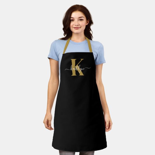 Elegante Zwarte Gouden Script Monogram Schort (Gedragen)