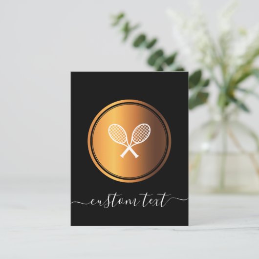 Elegante zwarte gouden tennisrackets voeg aangepas briefkaart (Staand voorkant)