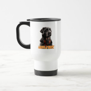 Elegante zwarte hond portret-realistische huisdier reisbeker