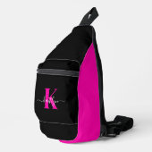 Elegante Zwarte Hot Pink Script Monogram Sling Bag (Rechterhoek)