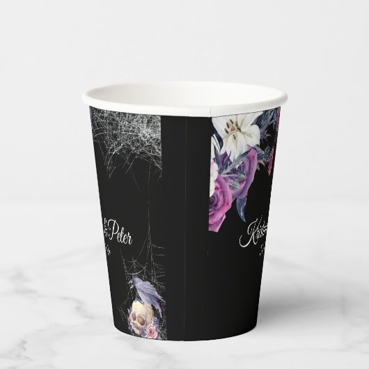 Elegante Zwarte Paarse Gotische Bloemenskelet Brui Papieren Bekers (Rechts)