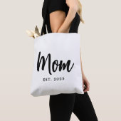 Elegante Zwarte Script Nieuwe Moeder Tote Bag (Dichtbij)