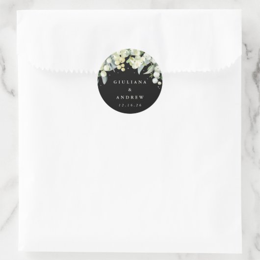 Elegante zwarte sneeuwbes + eucalyptus bruiloft ronde sticker (Tas)