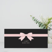 Elegante zwarte strik cadeaubon (Staand voorkant)