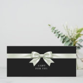 Elegante Zwarte Strik QR Code Cadeaubon (Staand voorkant)