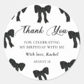 Elegante Zwarte Strik Verjaardagssticker Ronde Sticker (Voorkant)