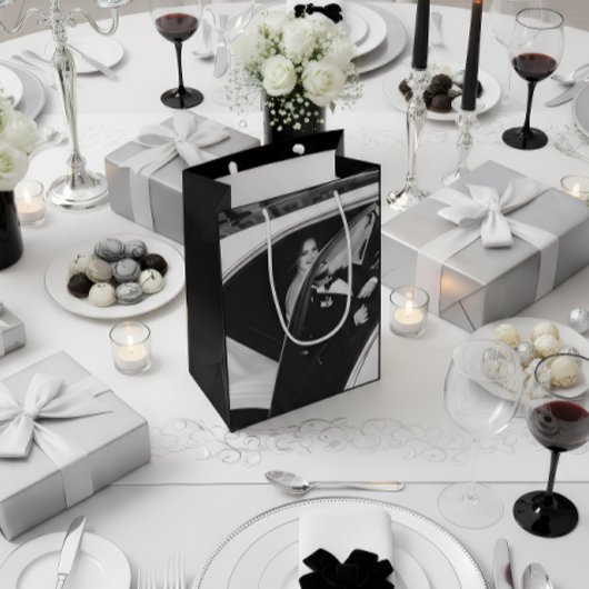 Elegante Zwarte & Witte Trouwcadeautas Medium Cadeauzakje