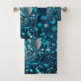 Elegantie in beweging: Aqua Seahorse op Aqua Bokeh Bad Handdoek