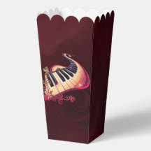 Elegantie in beweging, de gebogen piano.