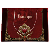 Elegantie in rode glans met een hart. groot cadeauzakje (Voorkant)