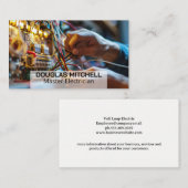 Elektricien die met Draadjes in Fuse Box werkt Visitekaartje (Voorkant / Achterkant)