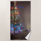 Elektrische dromen - Futuristische Shanghai Skylin Strandlaken (Voorkant)