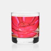 Elektrische elegantheid in roze whisky glas (Links)