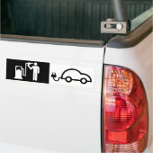 Elektrische groene personenauto met een pomp voor  bumpersticker (Op Truck)