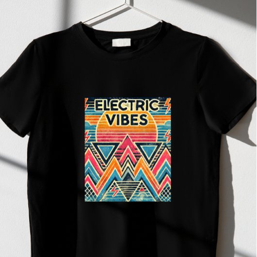 ELEKTRISCHE VIBES T-SHIRT
